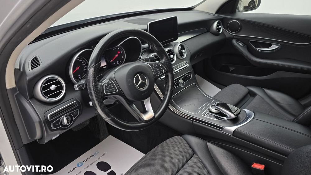 Mercedes-Benz C - 13