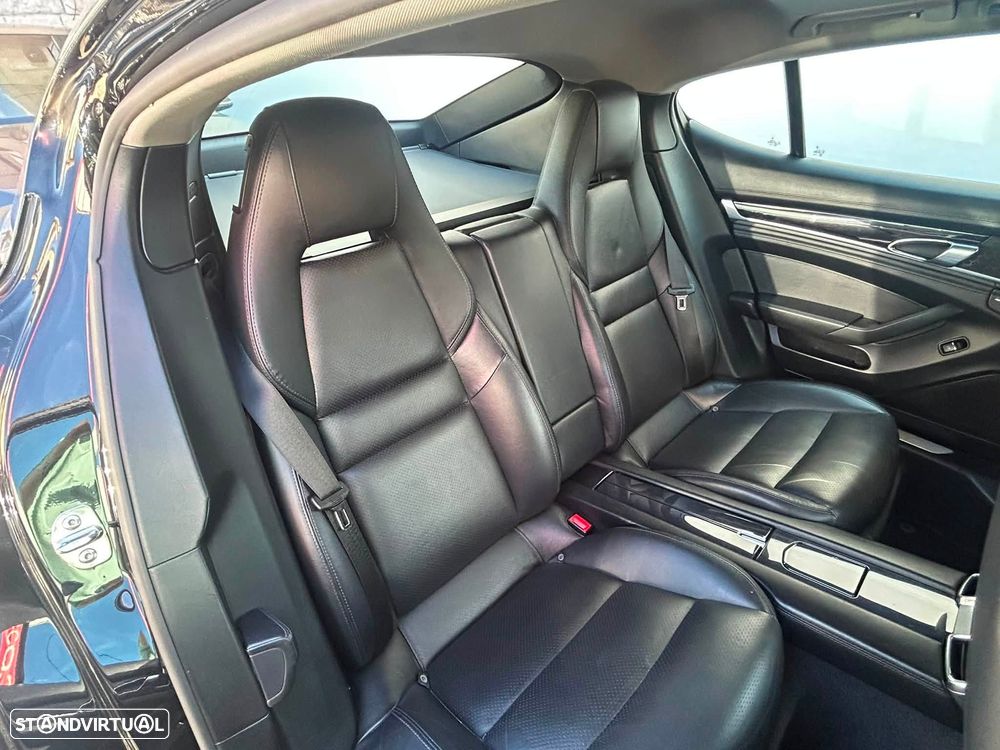 Porsche Panamera Platinum Edition - 52