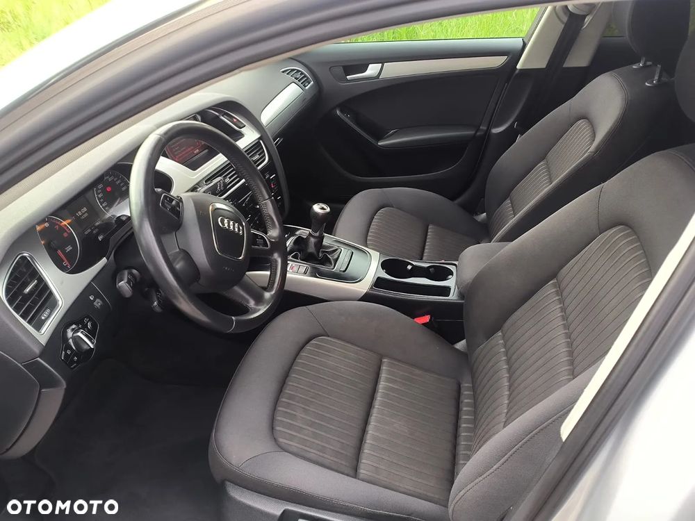 Audi A4 ver-avant-1-8-tfsi-ambiente - 15