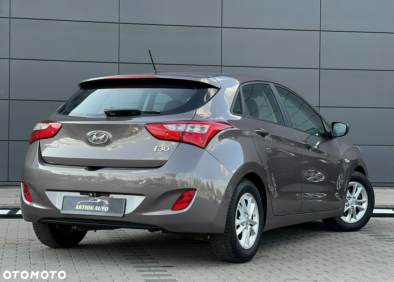 Hyundai i30 - 12