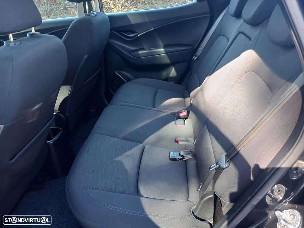 Hyundai ix20 1.4 CVVT Comfort - 27