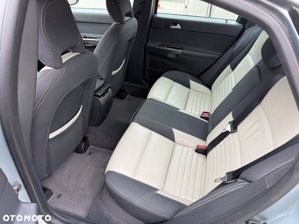 Volvo S40 2.0D R-Design Momentum - 11