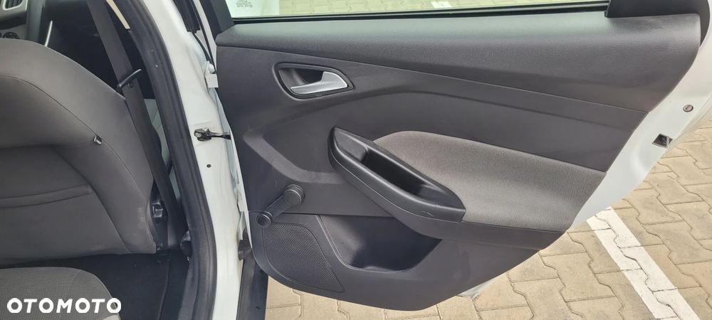 Ford Focus 1.6 TDCi Edition - 16