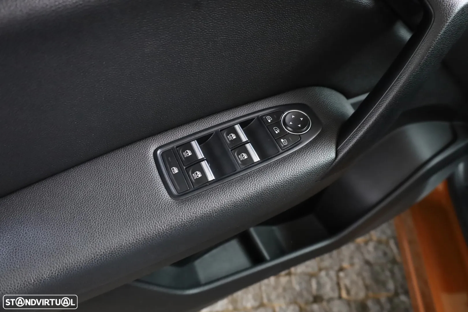 Renault Captur 1.0 TCe Exclusive - 32
