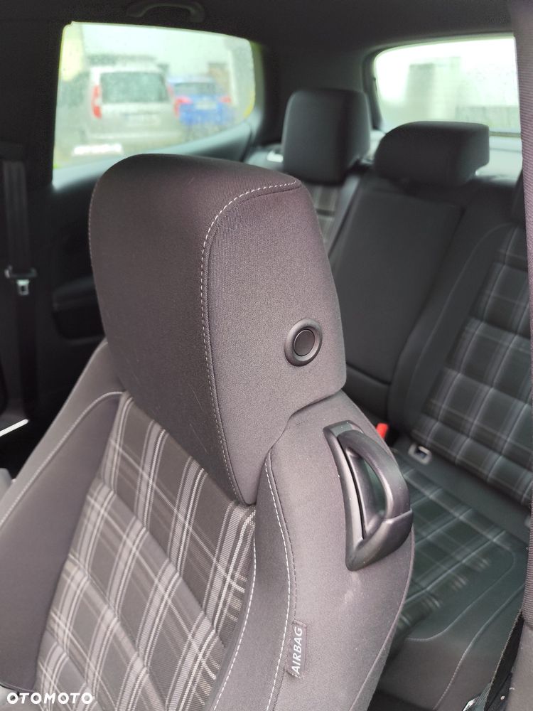 Volkswagen Golf 2.0 TDI GTD - 5