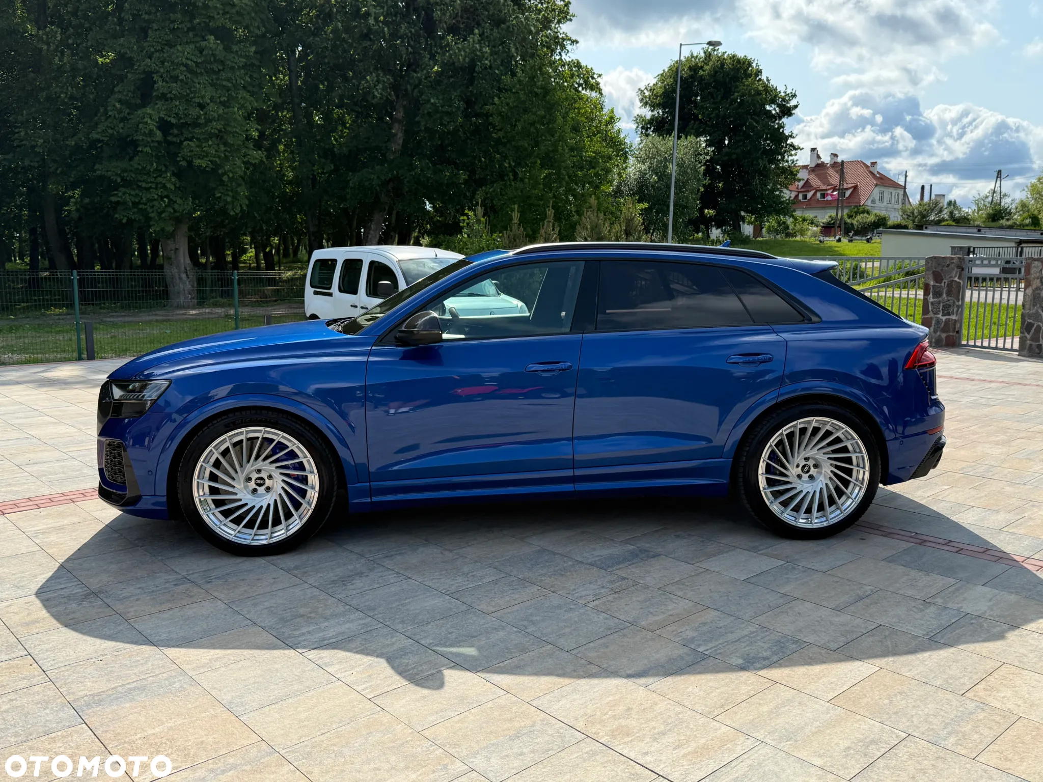 Audi RS Q8 - 12