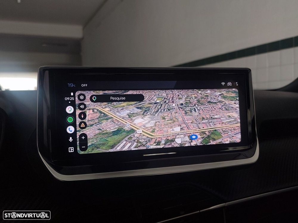 Peugeot 2008 1.2 PureTech Allure Pack - 20