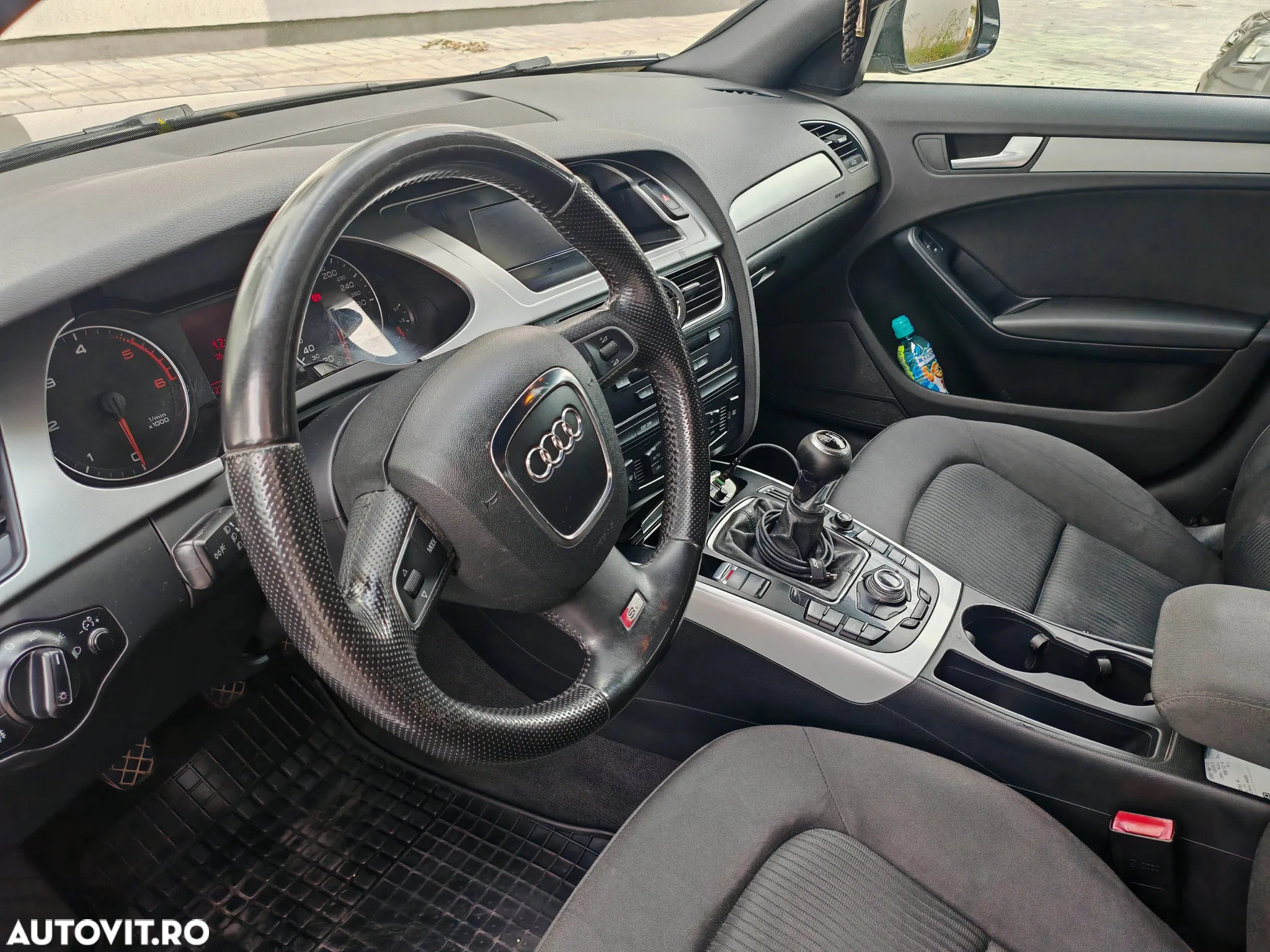 Audi A4 2.0 TDI B8 - 12