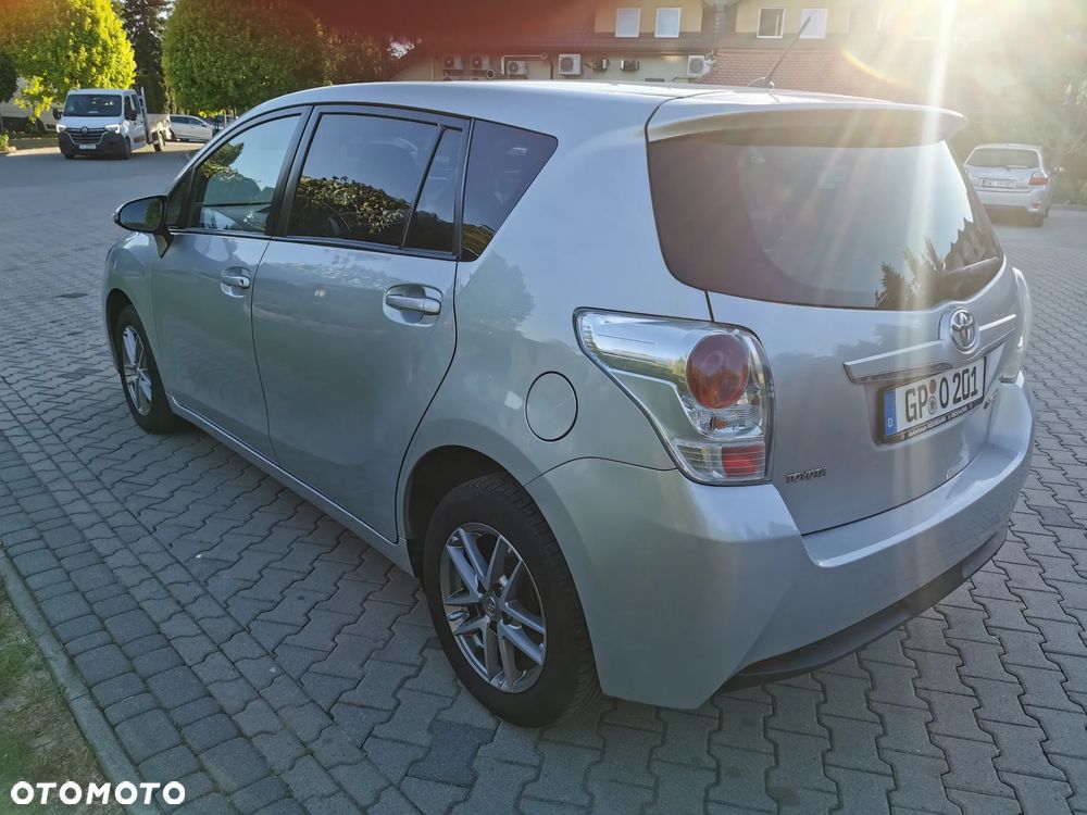 Toyota Verso 1.8 Premium 7os EU6 - 6
