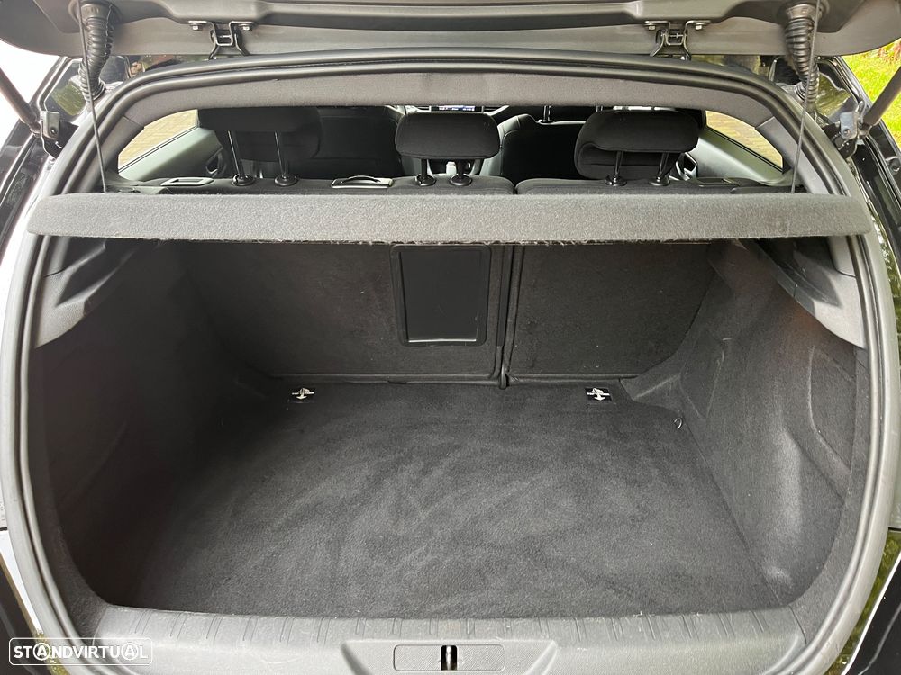 Peugeot 308 1.2 PureTech GT Pack EAT8 - 39