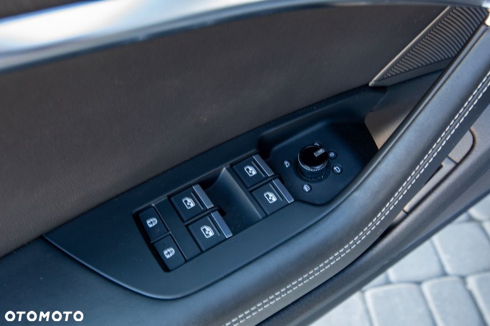 Audi S6 Limousine - 12