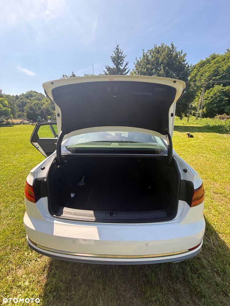 Audi A4 Limousine - 18