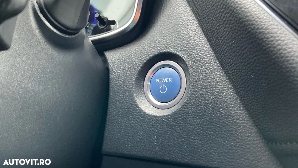 Toyota Corolla 2.0 HSD Exclusive Plus GR Sport Bi-Tone - 23