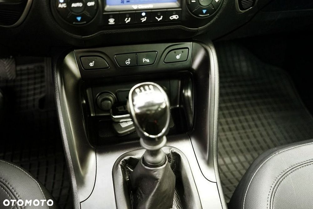 Hyundai ix35 - 23