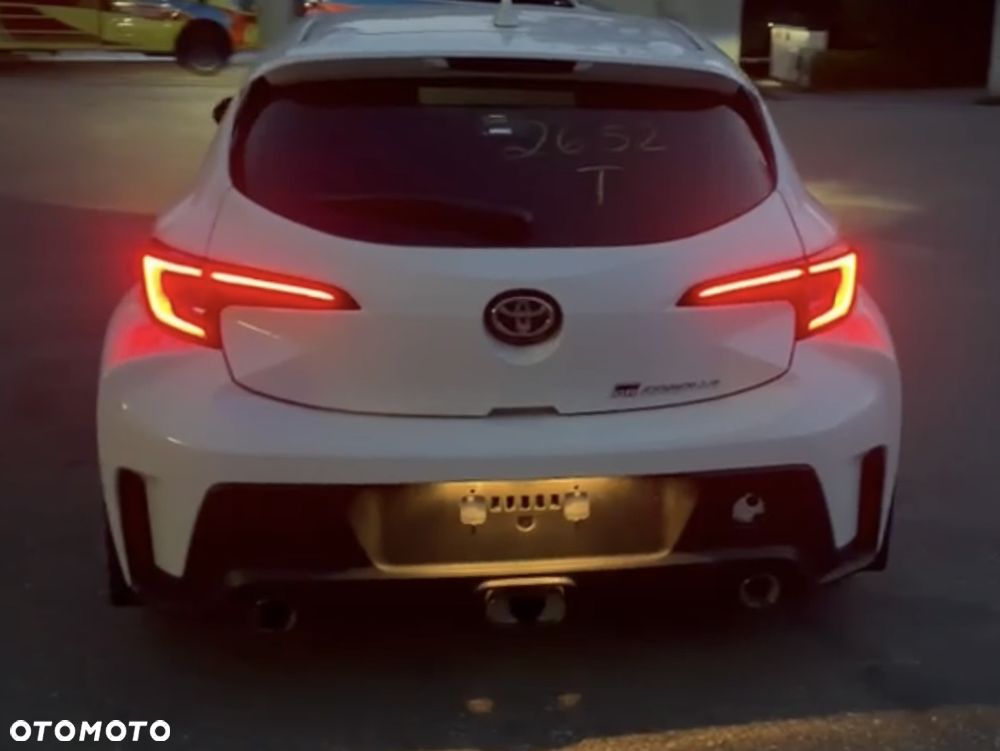 Toyota GR Corolla - 10