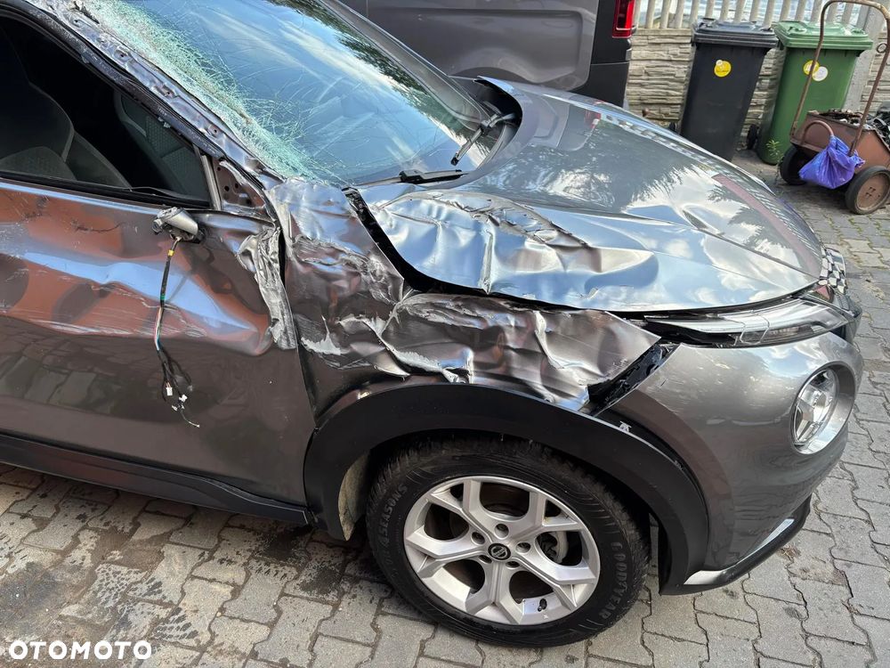 Nissan Juke 1.0 DIG-T Tekna - 8