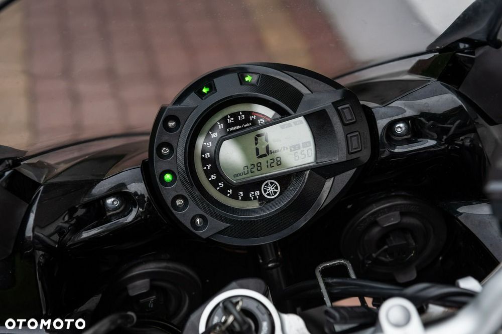 Yamaha FZ - 9