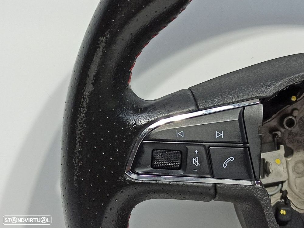 VOLANTE SEAT IBIZA (6P1) FR - 2