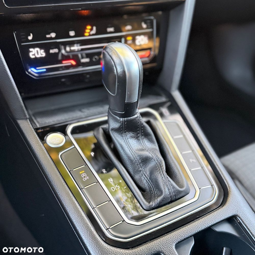 Volkswagen Passat 2.0 TDI EVO Business DSG - 15