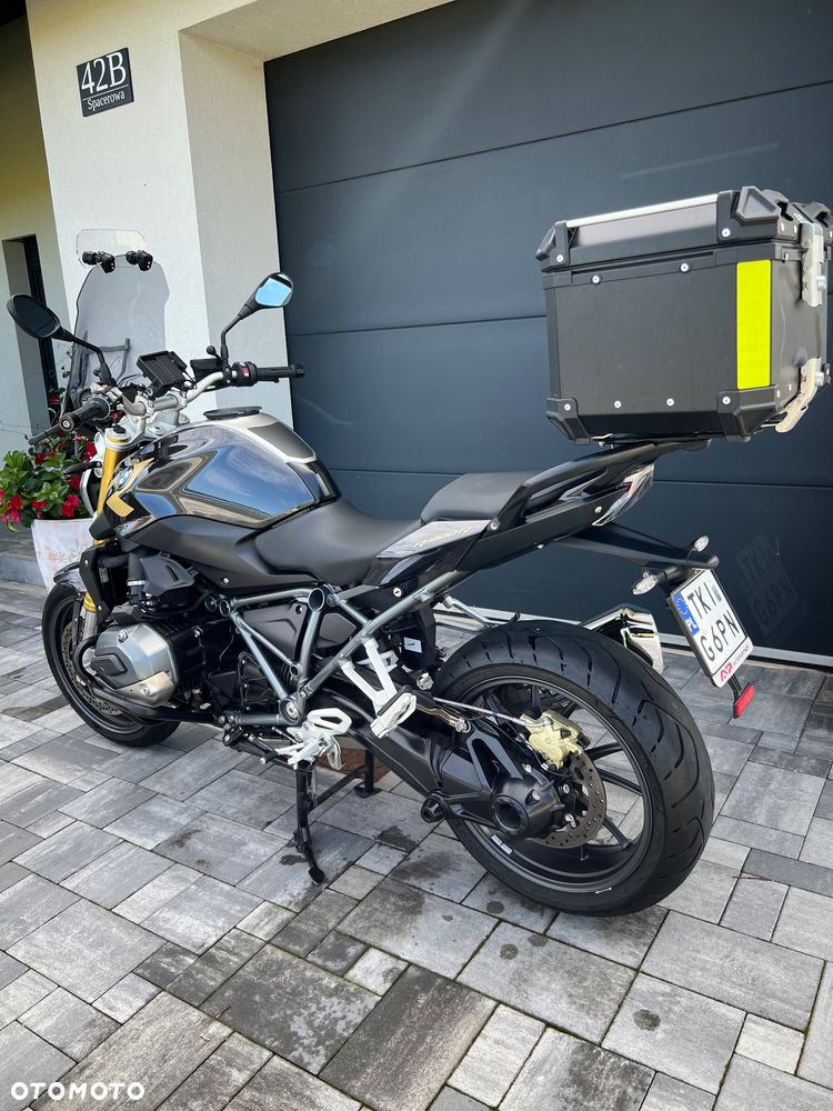 BMW R - 2