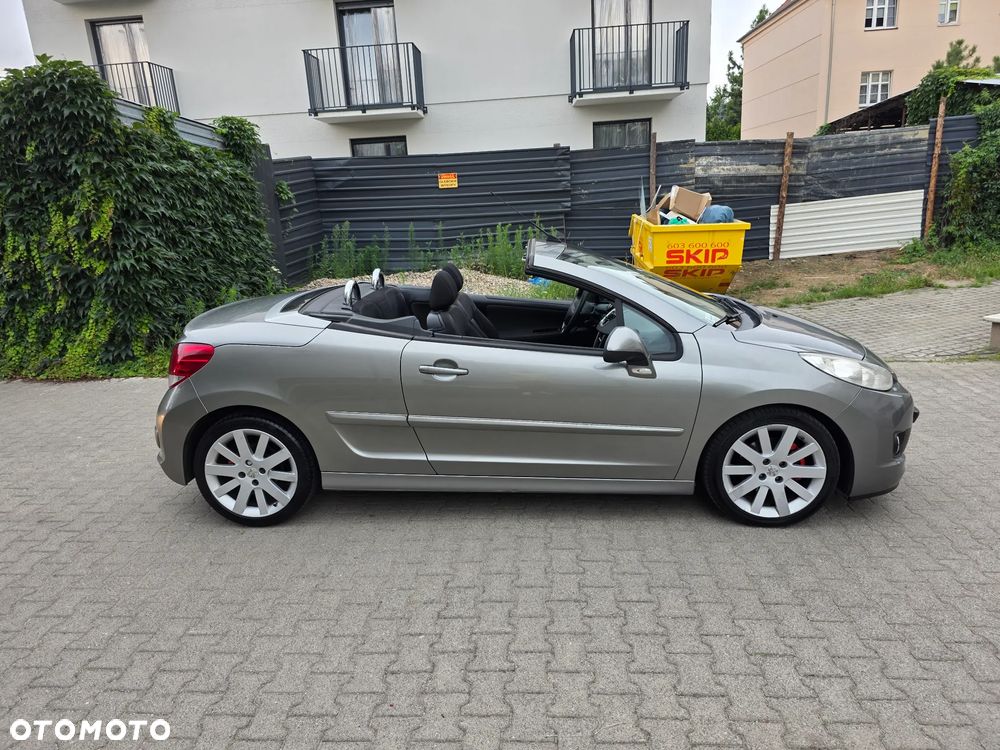 Peugeot 207 CC 1.6 Intense - 23