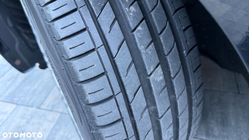 BMW Seria 3 320i Luxury Line - 25
