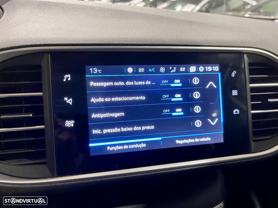 Peugeot 308 1.2 PureTech Allure Pack EAT8 - 21