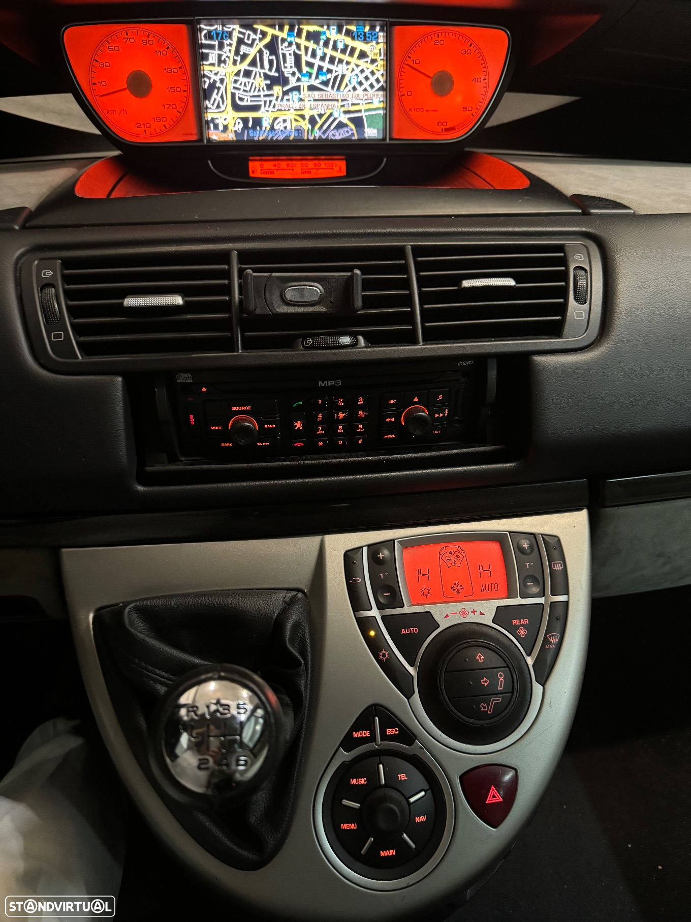 Peugeot 807 2.0 HDi Navteq - 14