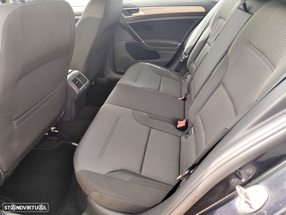 VW Golf Variant 1.6 TDi BlueMotion Confortline - 12