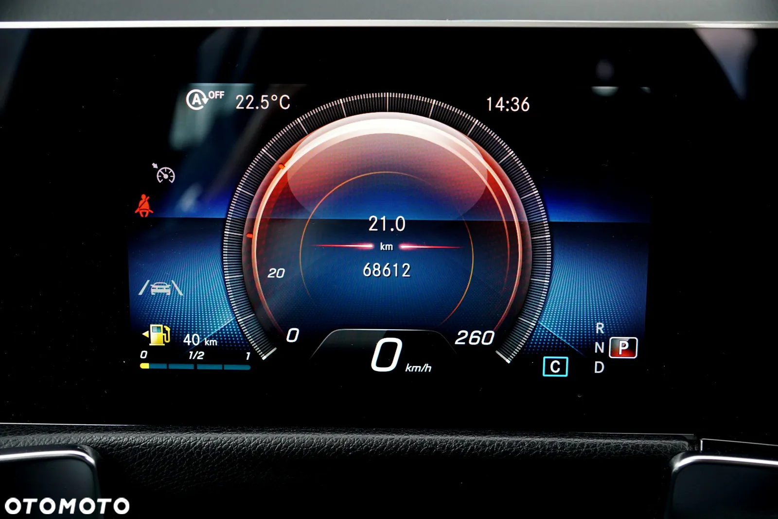 Mercedes-Benz GLB 200 7G-DCT Progressive - 35
