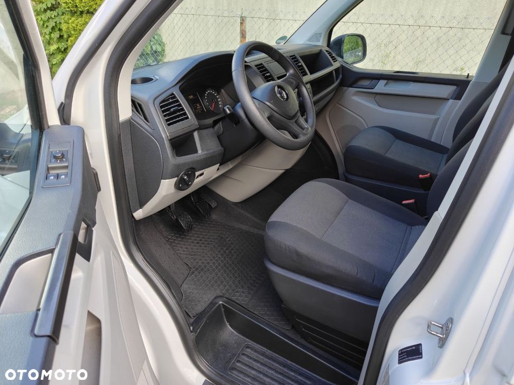 Volkswagen Transporter T6 Long - 2