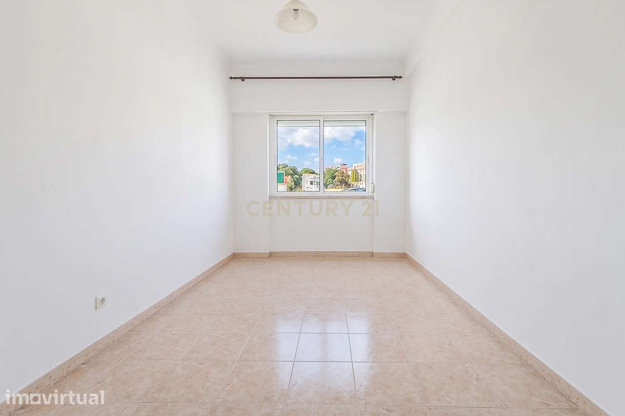Apartamento T2 | Logradouro + Anexo | Paio Pires - Grande imagem: 3/40