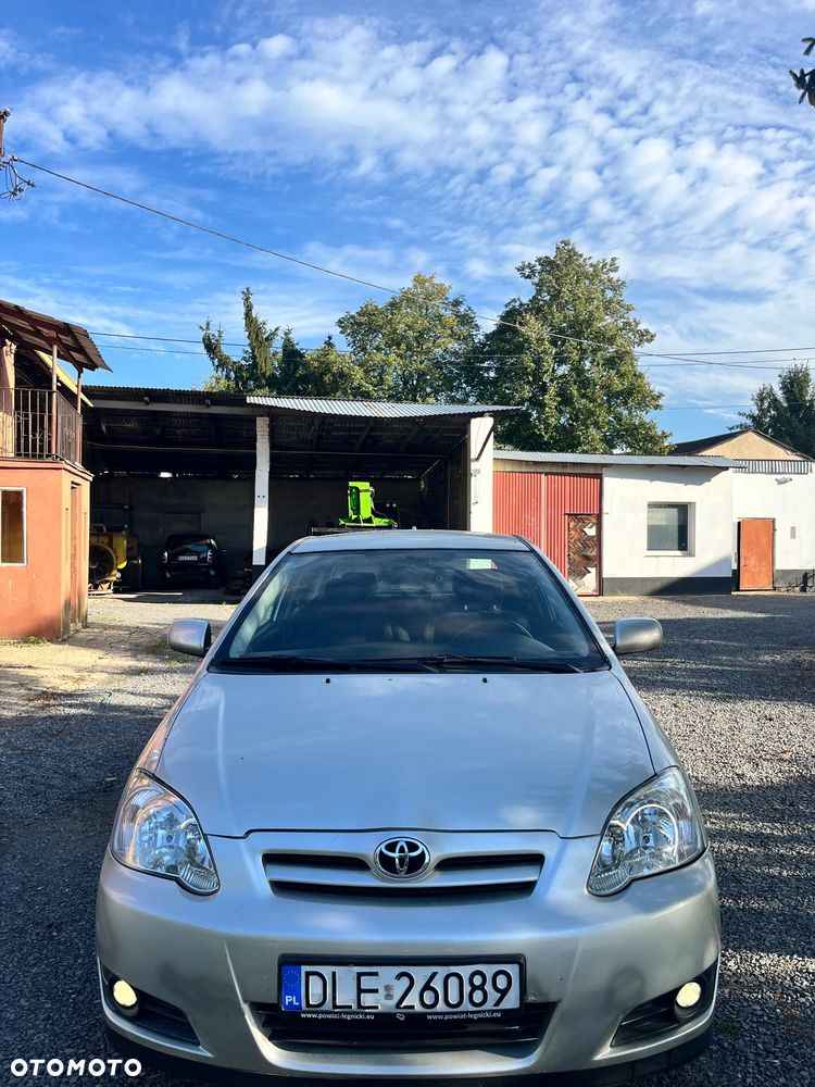 Toyota Corolla - 2