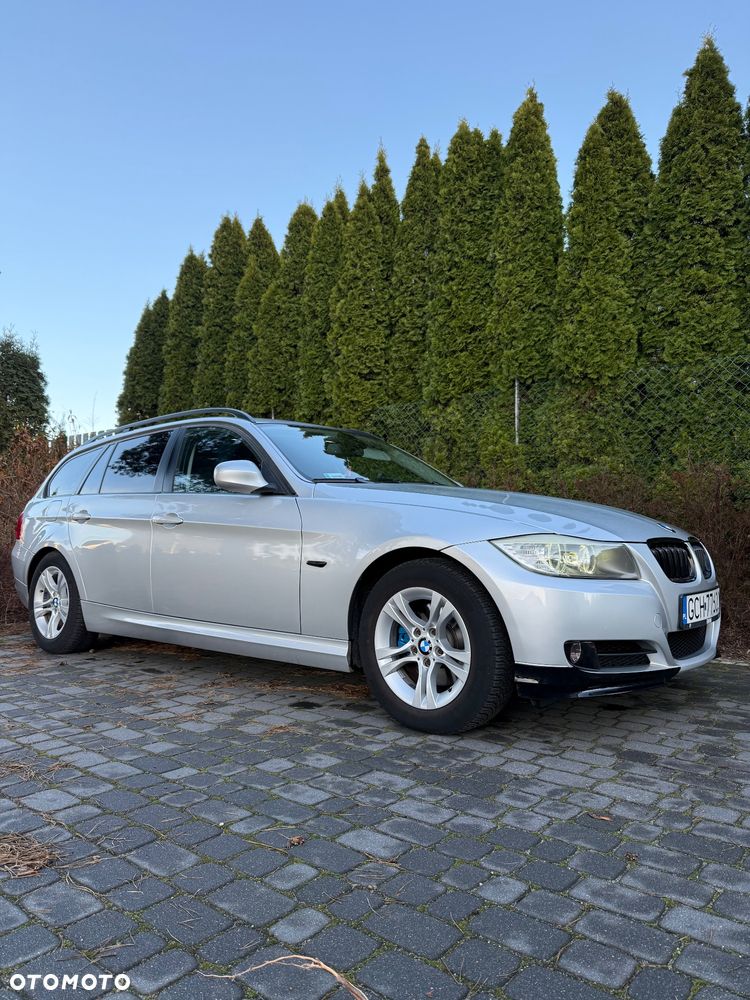 BMW Seria 3 318d DPF - 23