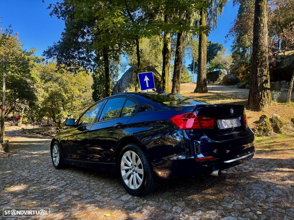 BMW 318 d Line Luxury - 4