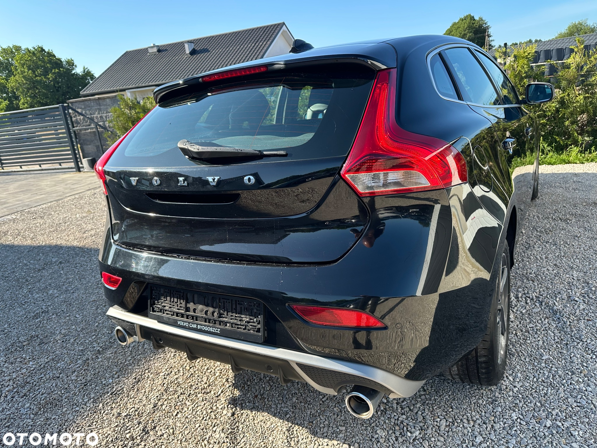 Volvo V40 D2 Drive-E R-Design Kinetic - 3