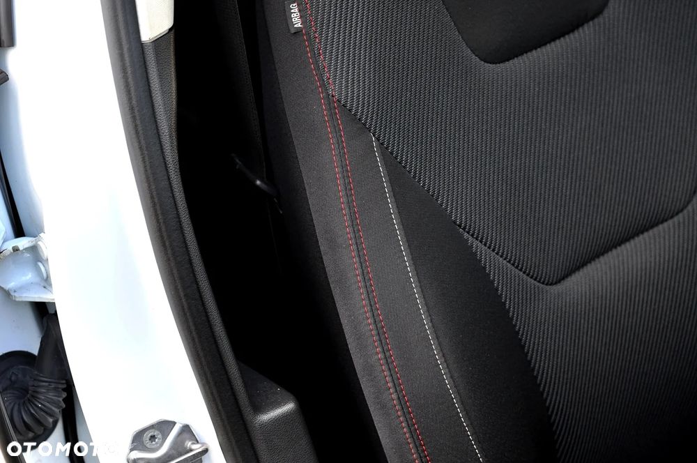 Ford Mondeo 2.0 TDCi ST-Line - 23