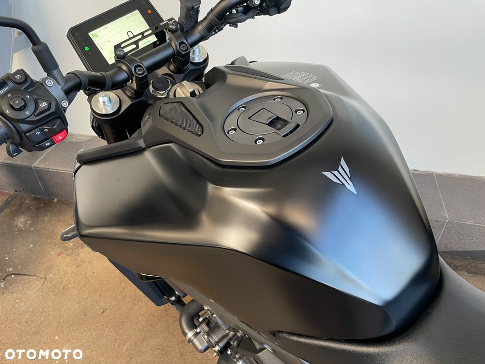 Yamaha MT - 7
