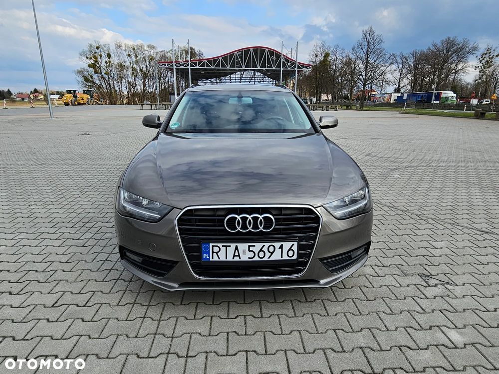Audi A4 Avant 2.0 TDI - 1