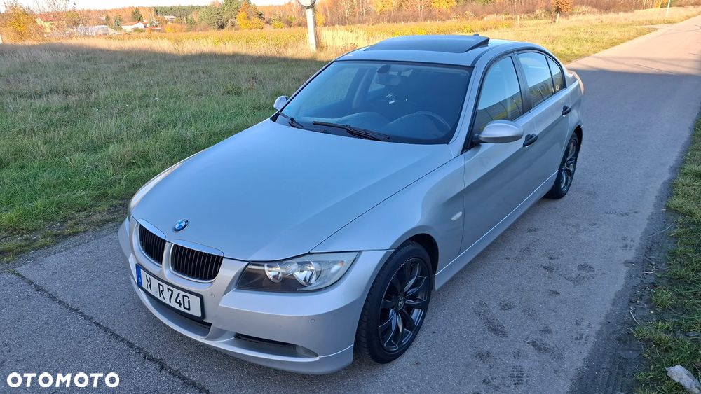 BMW Seria 3 320i - 3