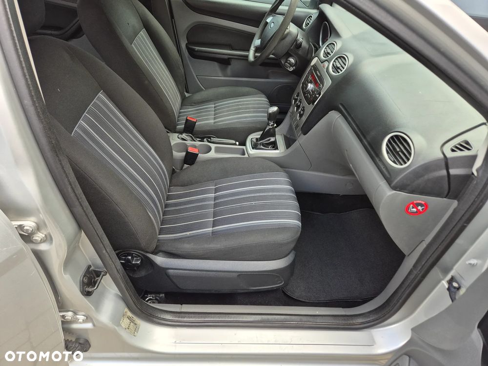 Ford Focus 1.6 TDCi FX - 10