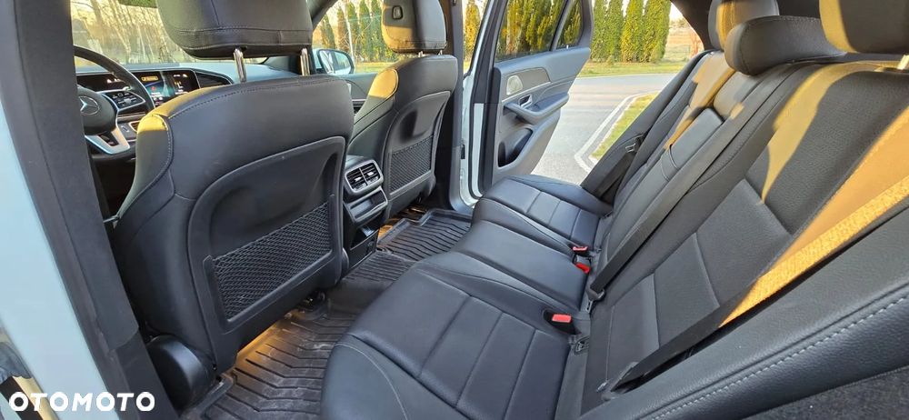 Mercedes-Benz GLE - 23