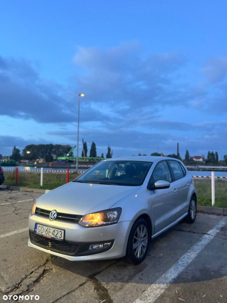 Volkswagen Polo 2009 photo 2