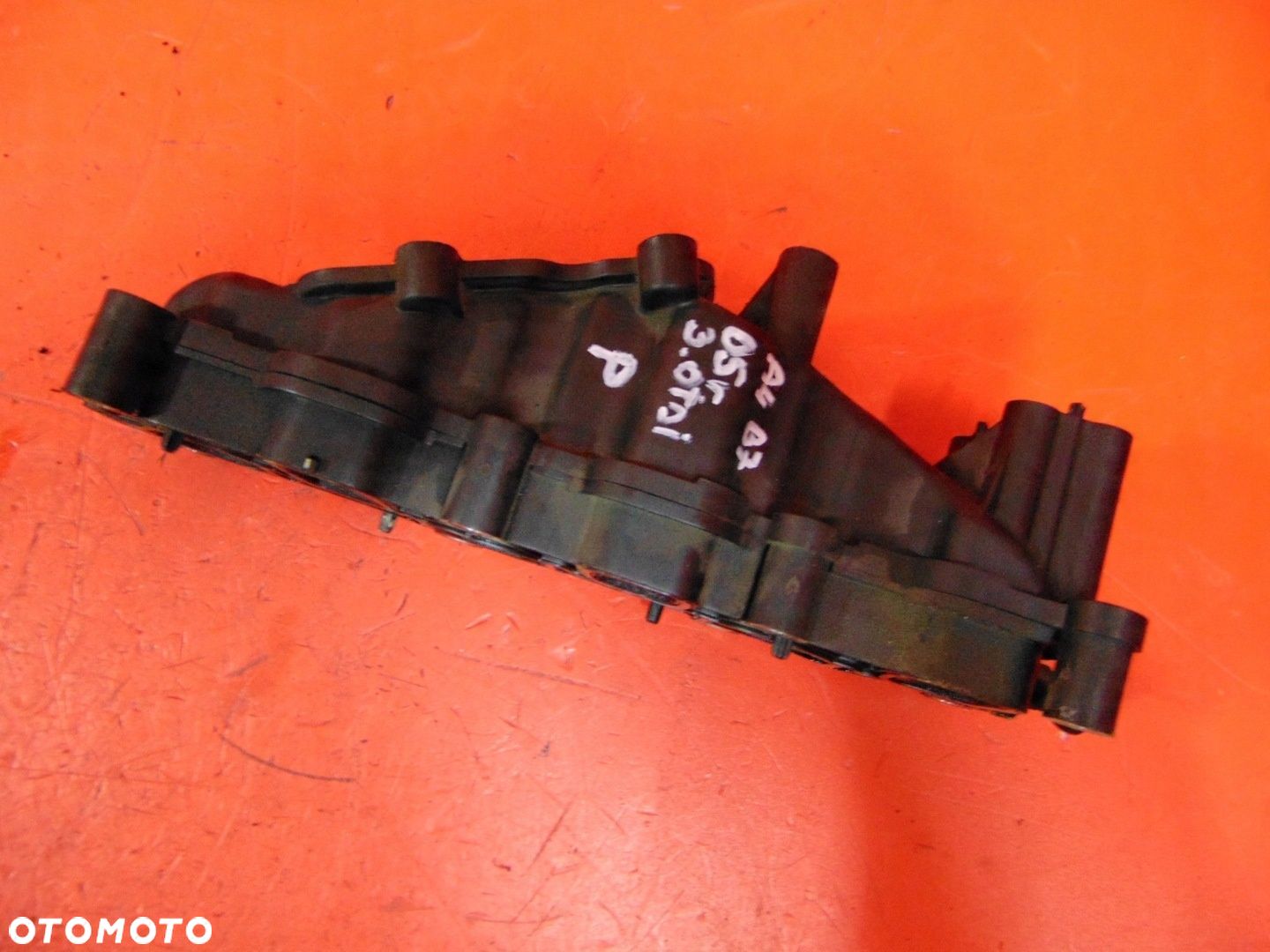 AUDI A4 B7 8E 8E2 04- 3.0 TDI A6 C6 KOLEKTOR SSĄCY PRAWY 059129712P - 1