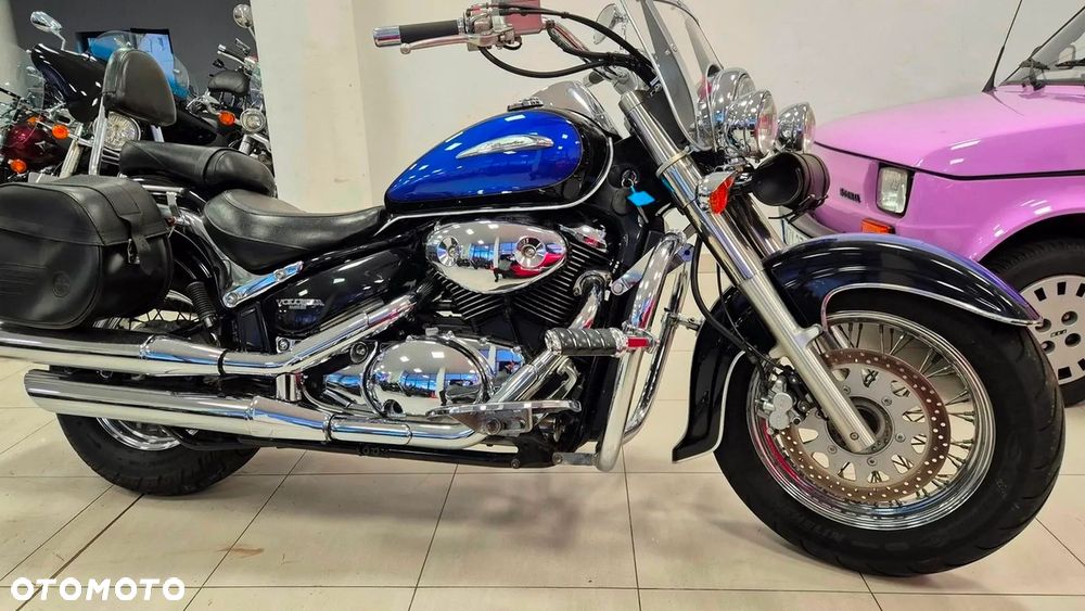 Suzuki Intruder - 18