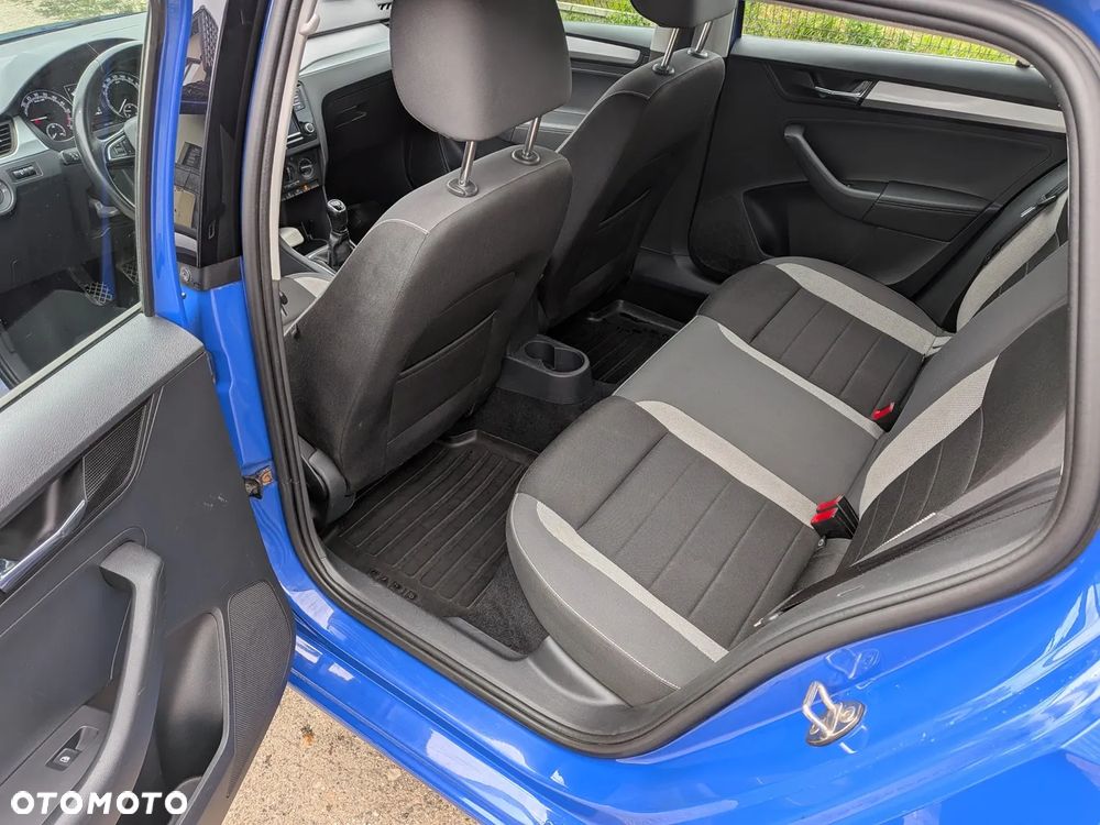 Skoda RAPID Spb 1.6 TDI DPF Ambition - 18