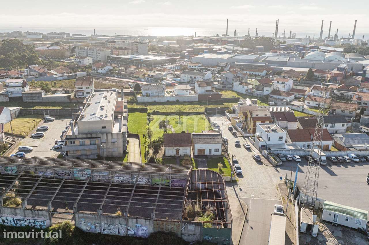 Moradia com terreno para construção - Leça da Palmeira - Grande imagem: 5/39