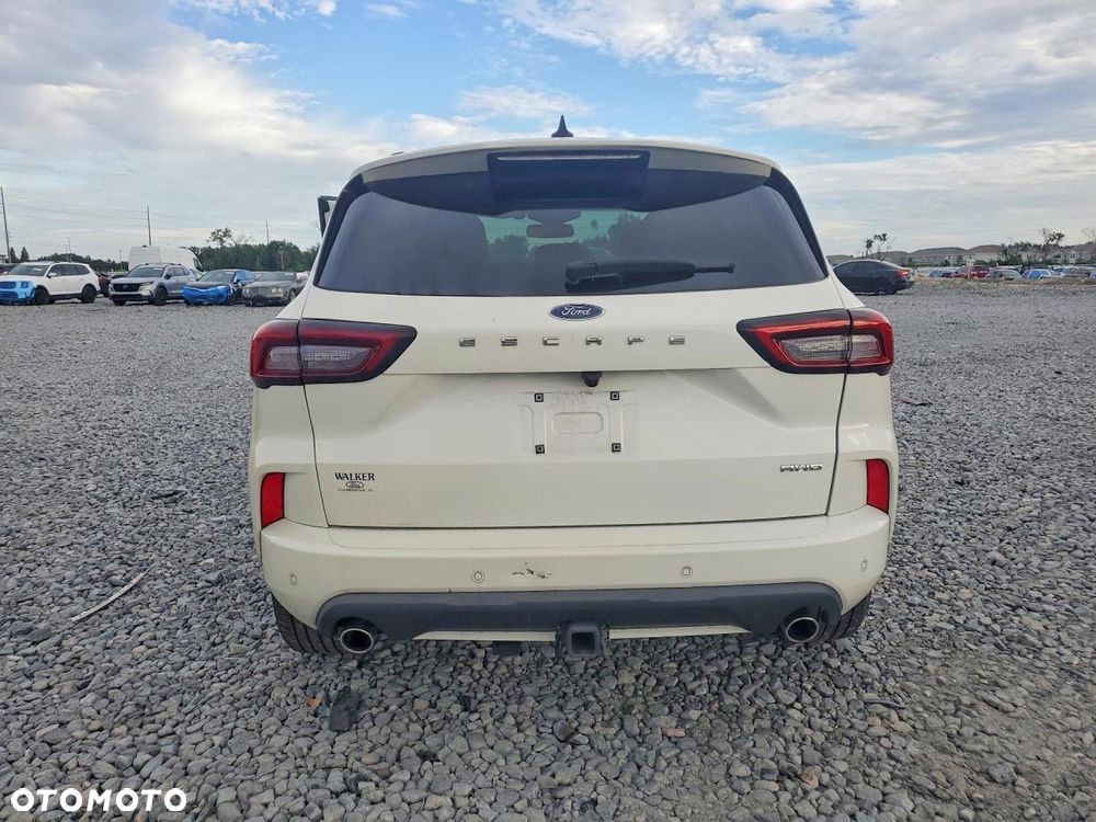 Ford Escape 2.0 EcoBoost AWD Titanium - 9