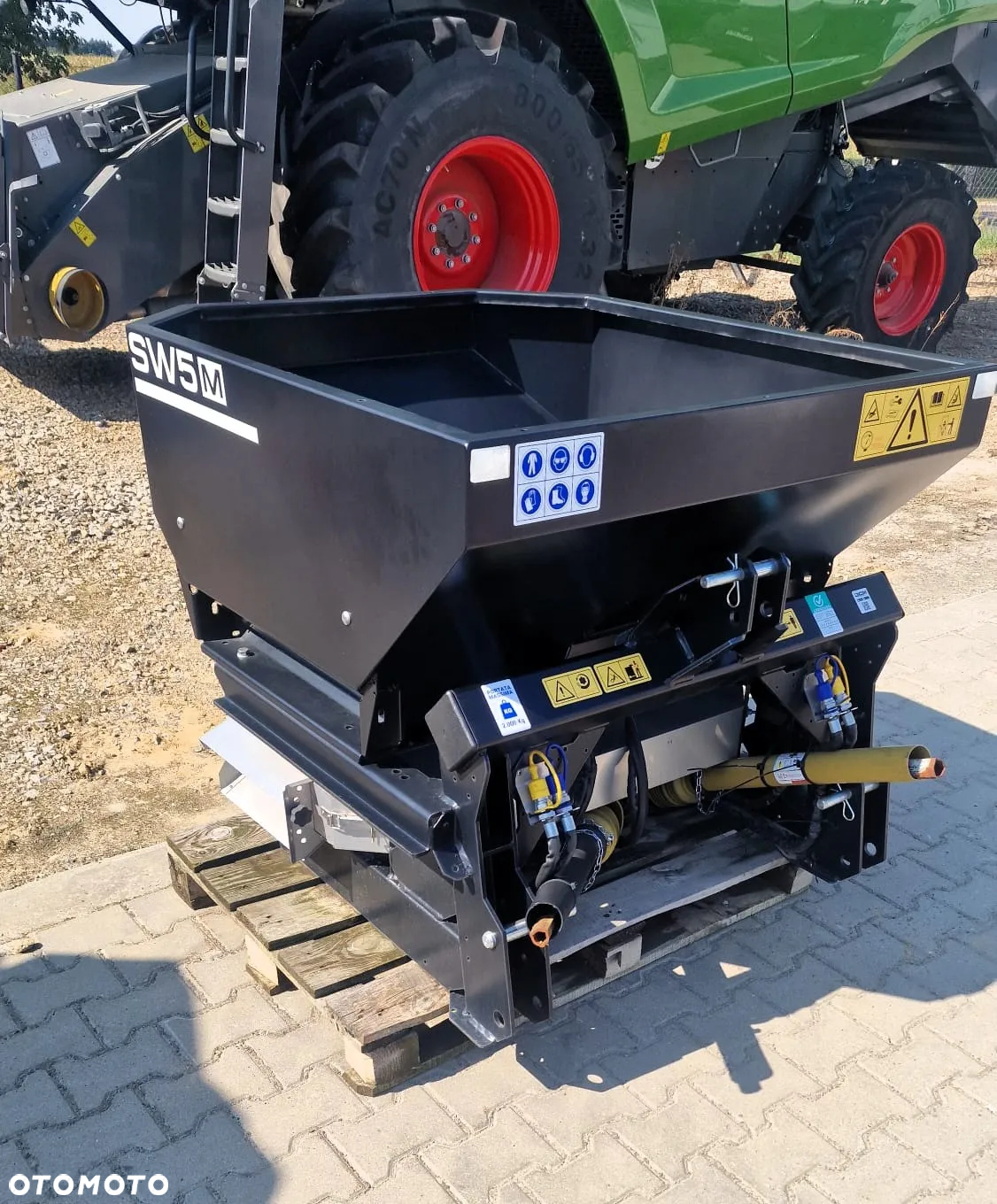 DCM SW5 M600 - 3