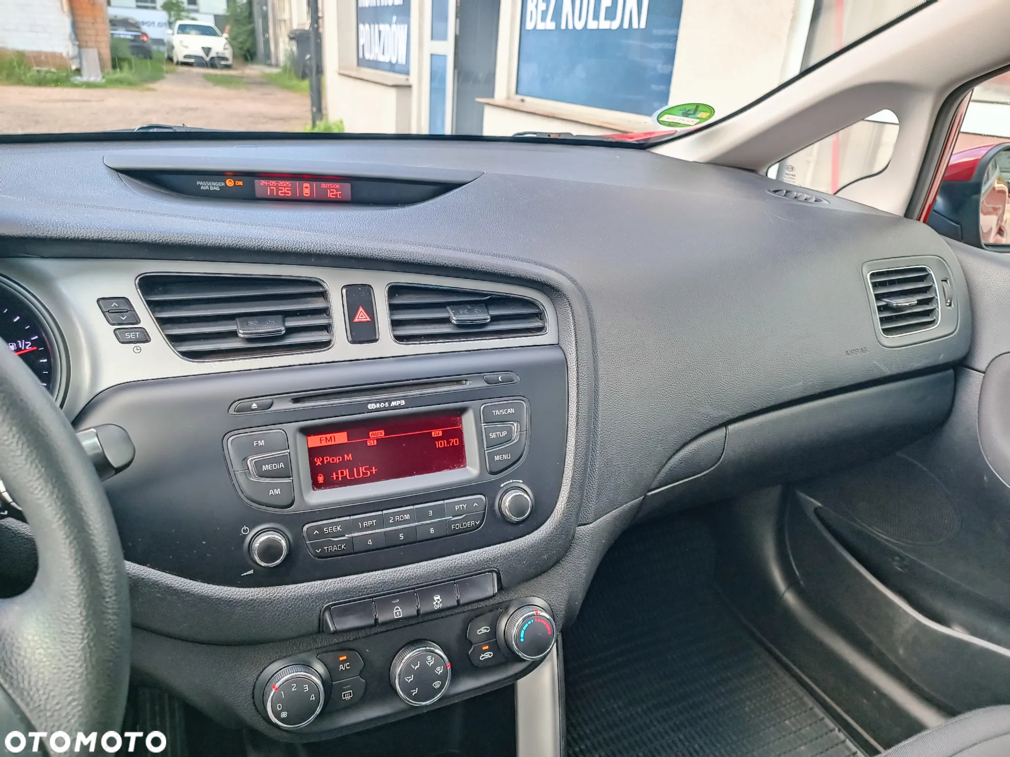 Kia Ceed 1.4 CVVT SW Vision - 15